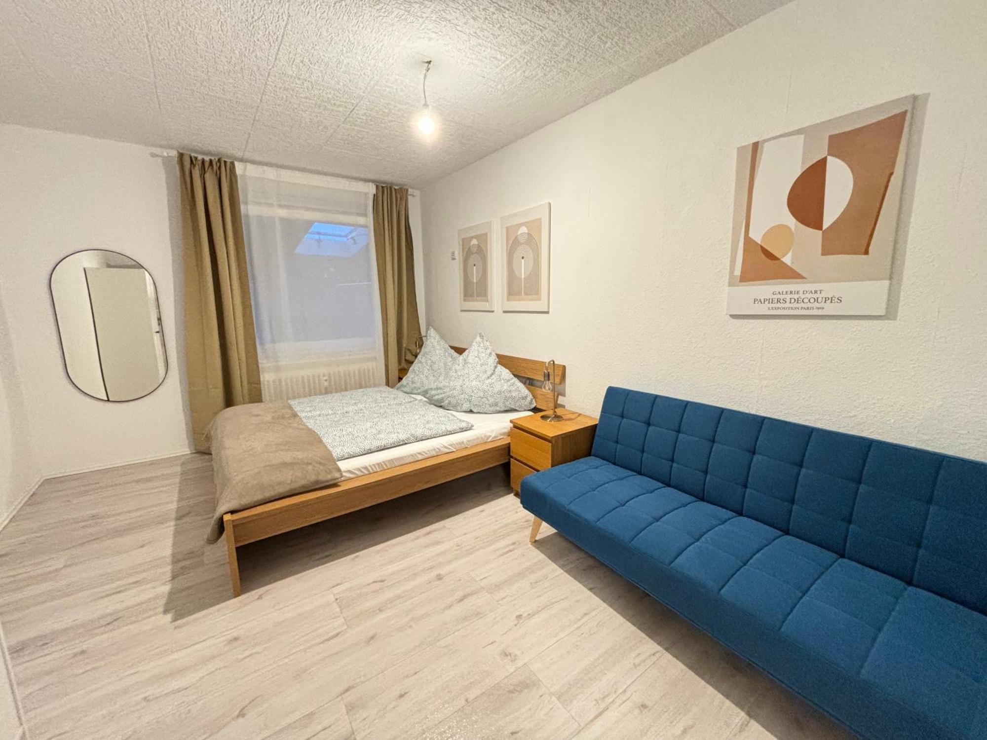 140Qm - 4 Zimmer- Parkplatz - Autobahn - Blauer See - Mallibase Apartments Garbsen Ngoại thất bức ảnh