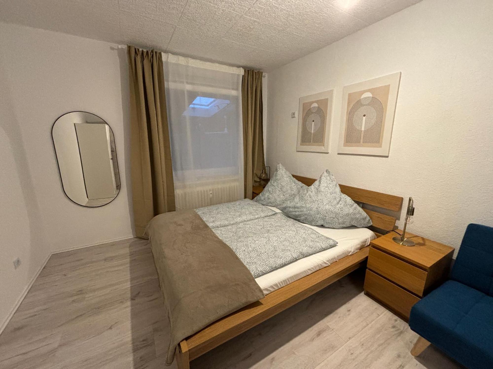 140Qm - 4 Zimmer- Parkplatz - Autobahn - Blauer See - Mallibase Apartments Garbsen Ngoại thất bức ảnh